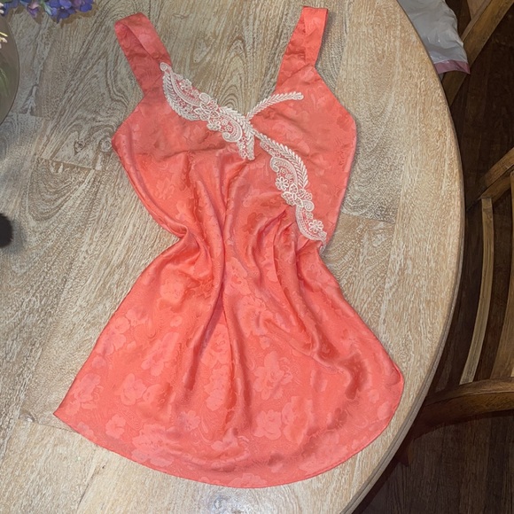 Victoria secrets gold label size S pretty orange nightgown